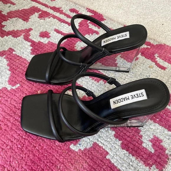 STEVE MADDEN | LUNETTE STRAPPY CLEAR WEDGE - Picture 4 of 7